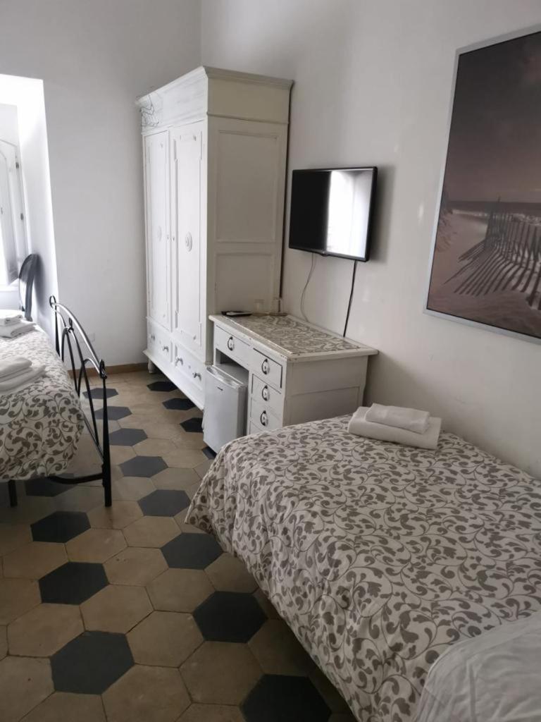 White Vatican Pensionat 2*